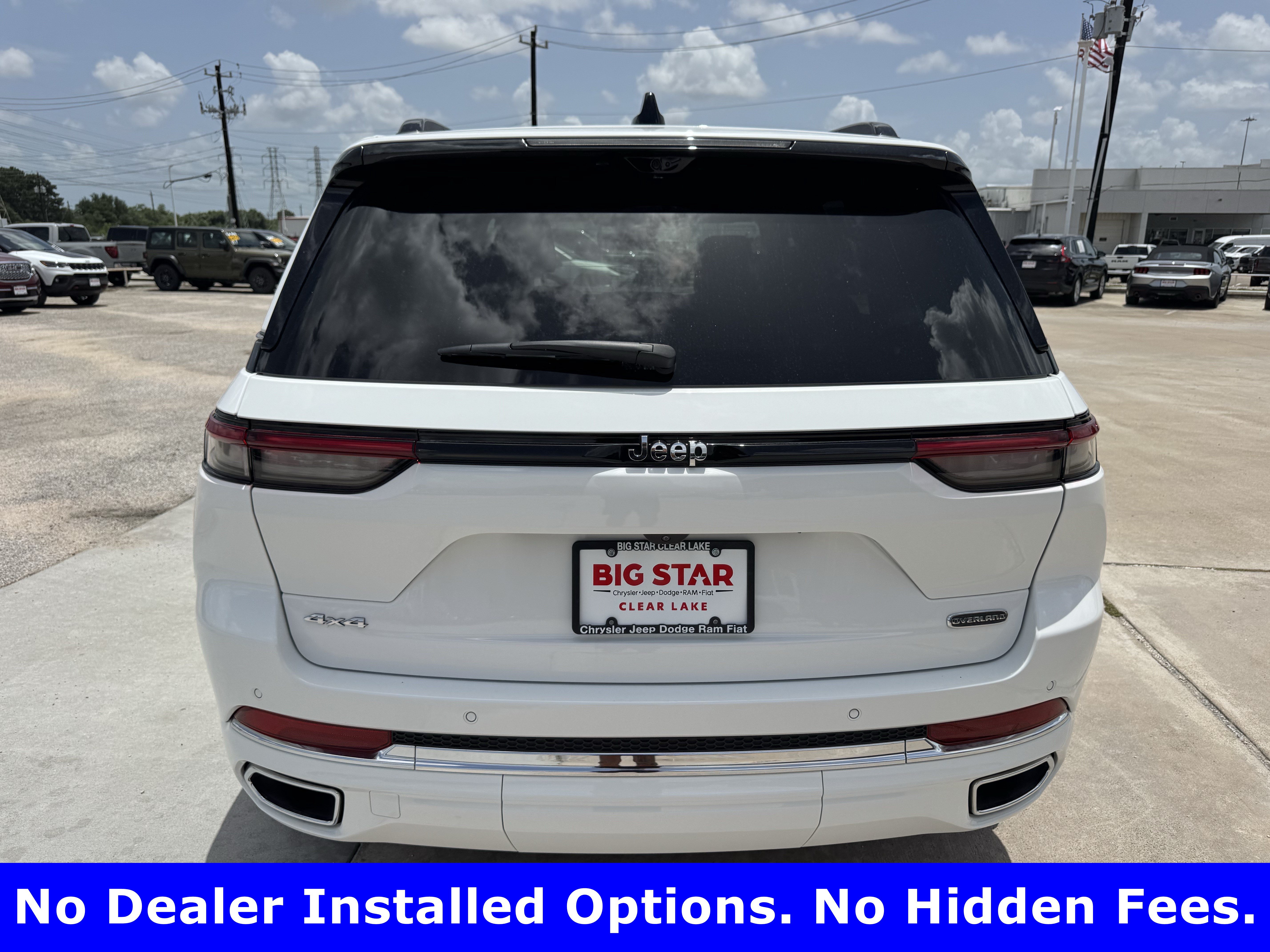Used 2024 Jeep Grand Cherokee Overland w/ Luxury Tech Group IV AWD/4WD image 7