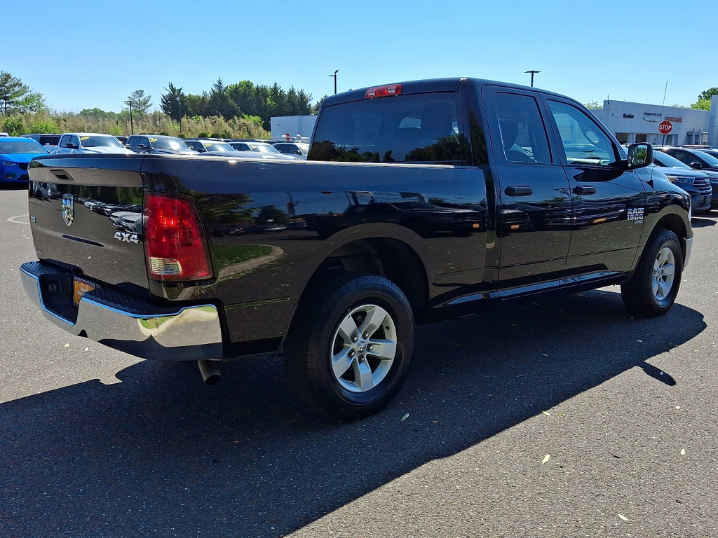 Certified 2024 RAM 1500 Classic SLT AWD/4WD image 3