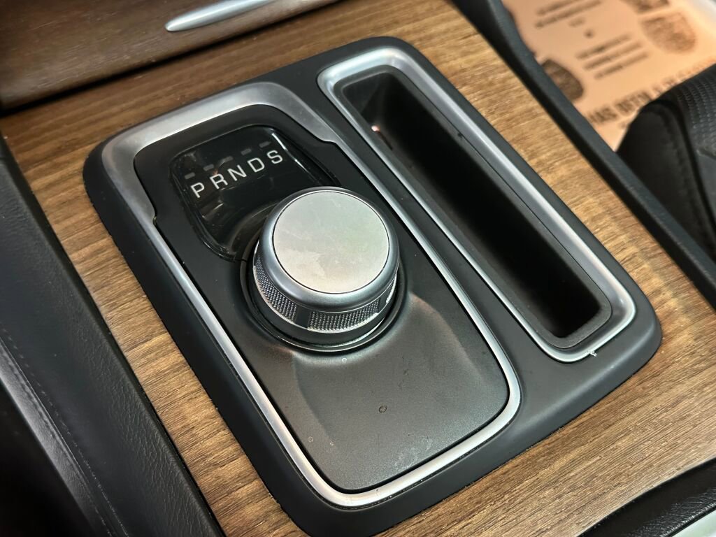 Used 2017 Chrysler 300 C Platinum w/ Safetytec Plus Group image 22