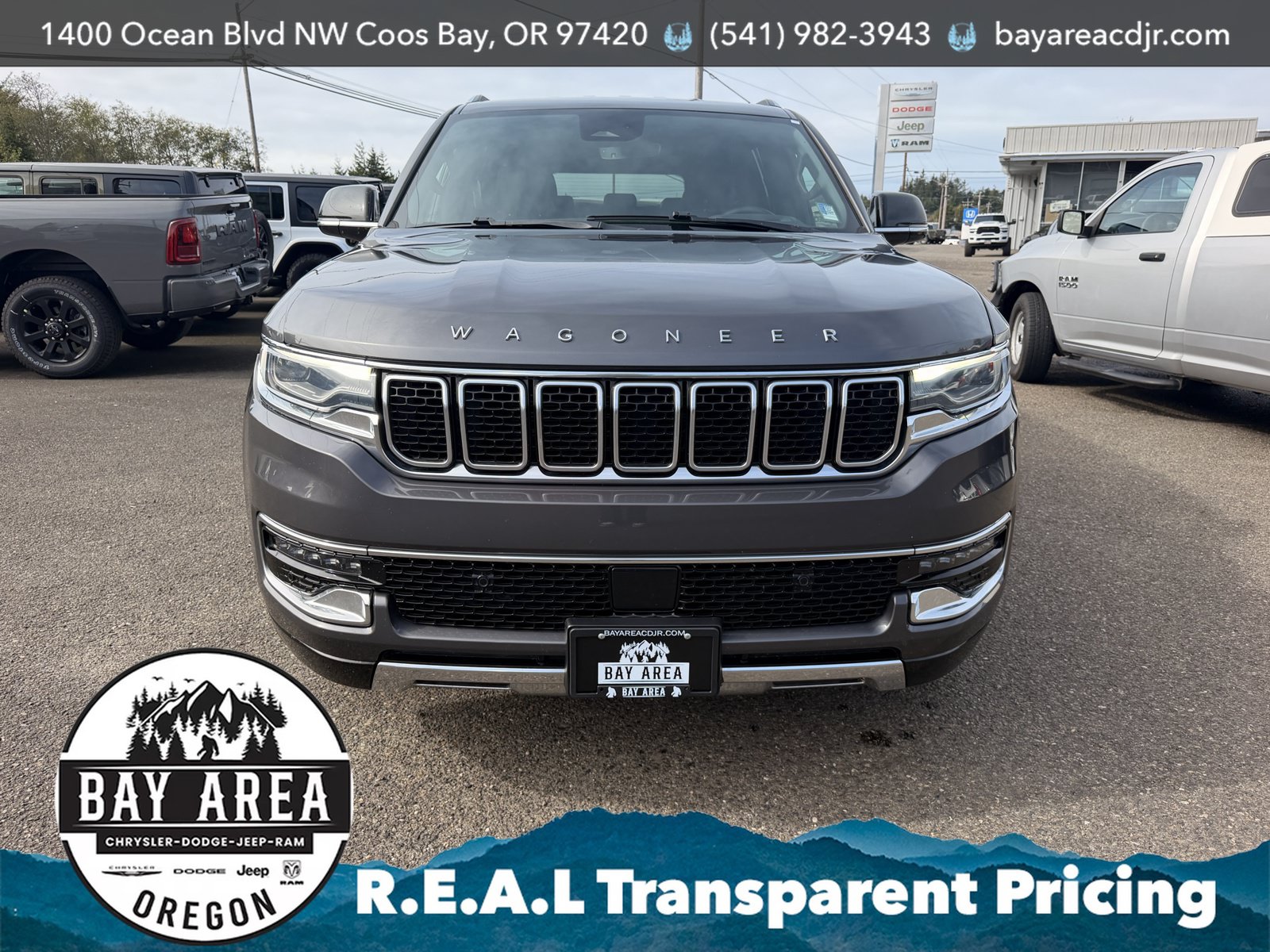 Used 2024 Jeep Wagoneer L Series III w/ Flexible Seating Group AWD/4WD image 2