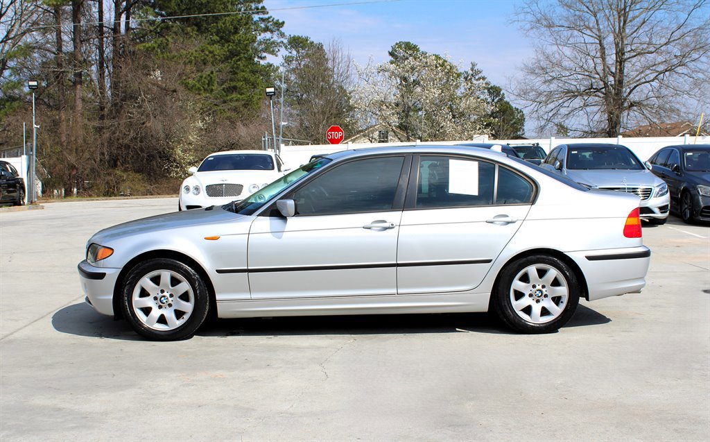 Used 2005 BMW 325i Sedan image 4