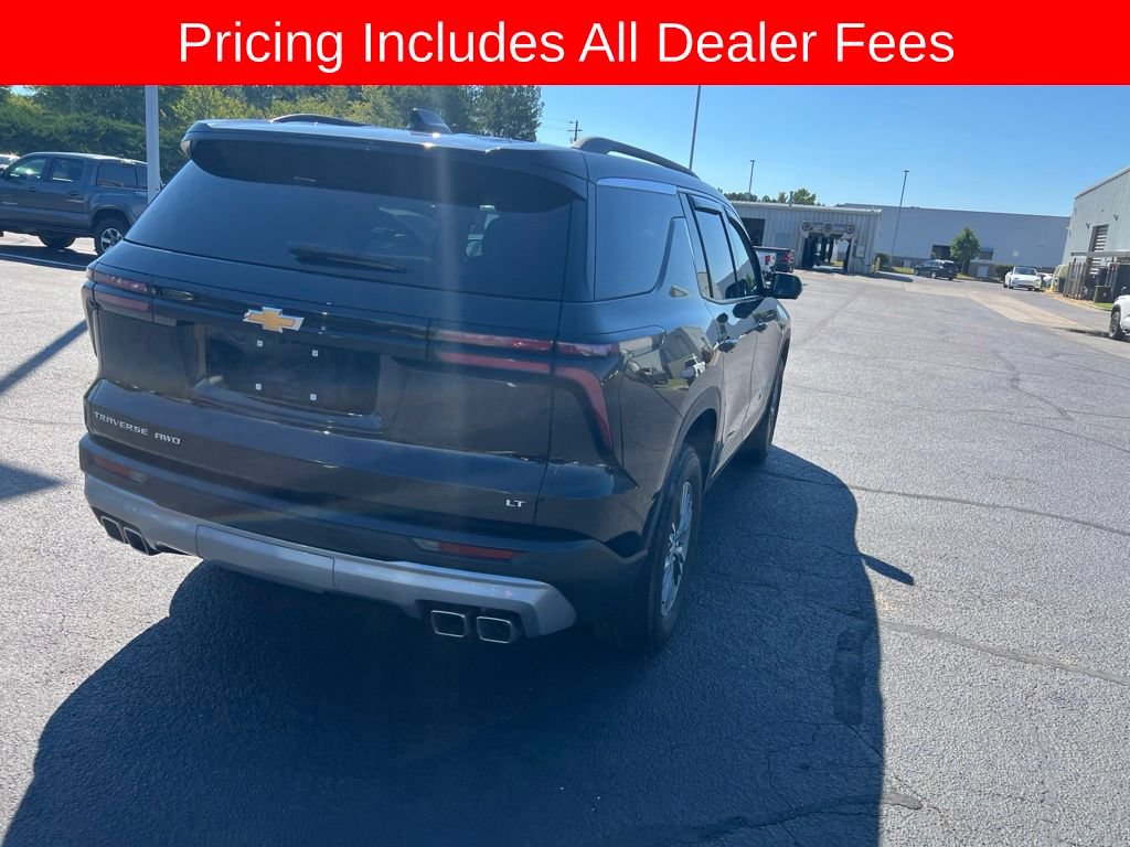 Used 2024 Chevrolet Traverse LT w/ Trailering Package AWD/4WD image 24