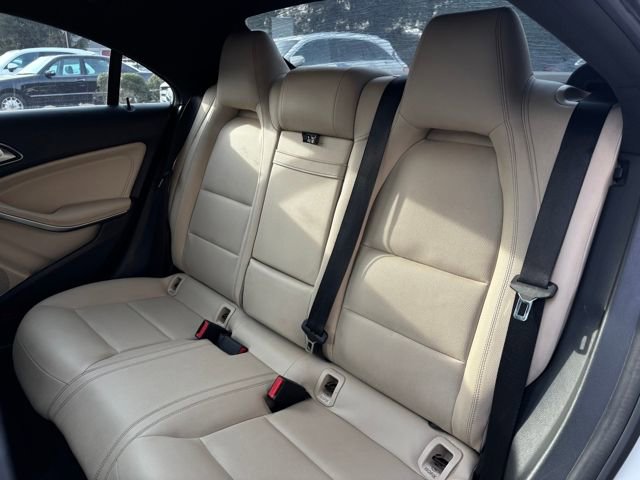Used 2016 Mercedes-Benz CLA 250 image 23
