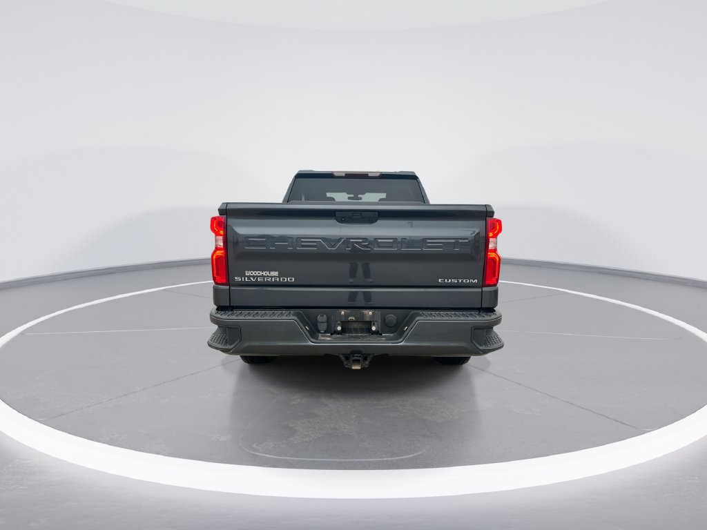 Used 2020 Chevrolet Silverado 1500 Custom w/ Custom Value Package AWD/4WD image 7