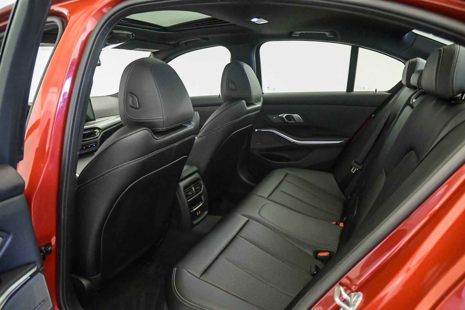 Used 2026 BMW M340i xDrive w/ Premium Package AWD/4WD image 23