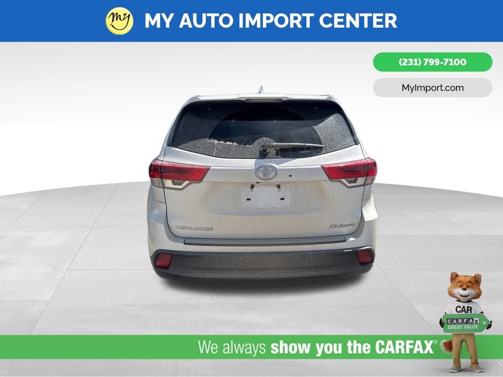 Used 2019 Toyota Highlander XLE AWD/4WD image 4