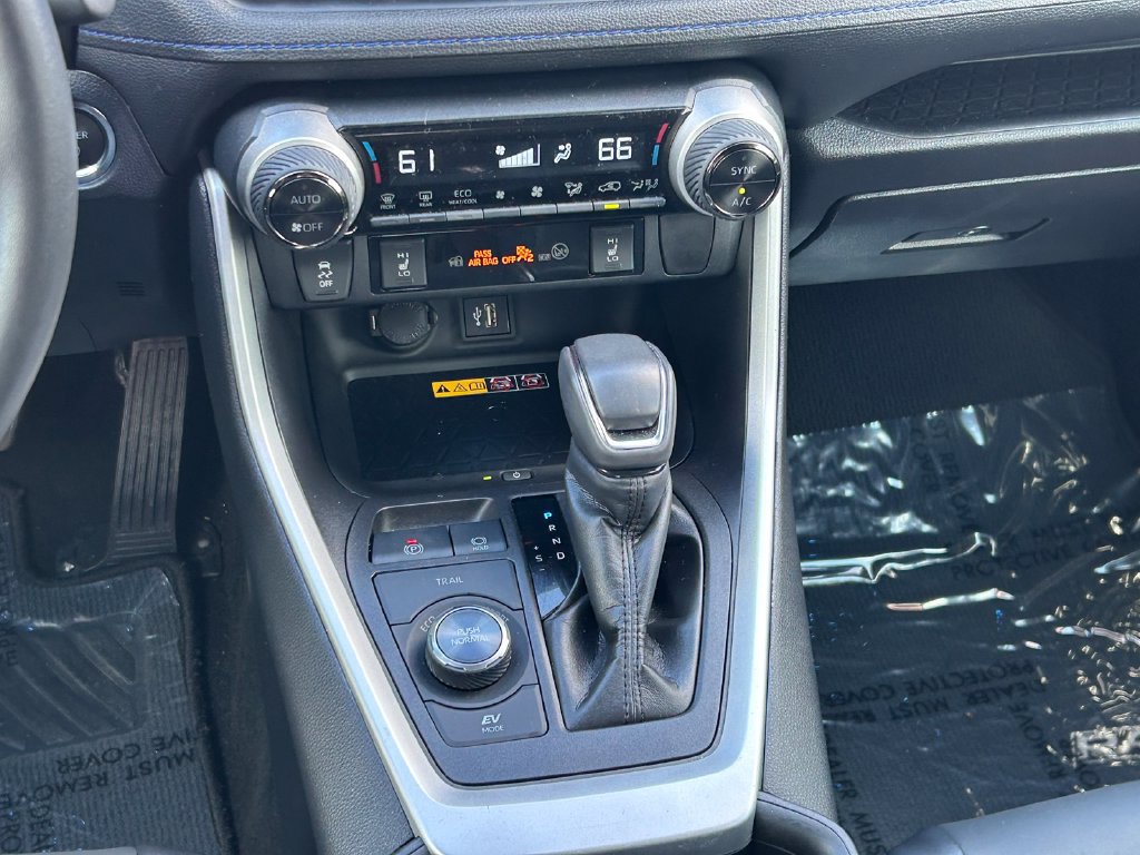 Used 2024 Toyota RAV4 XSE w/ Advanced Technology Package AWD/4WD image 21