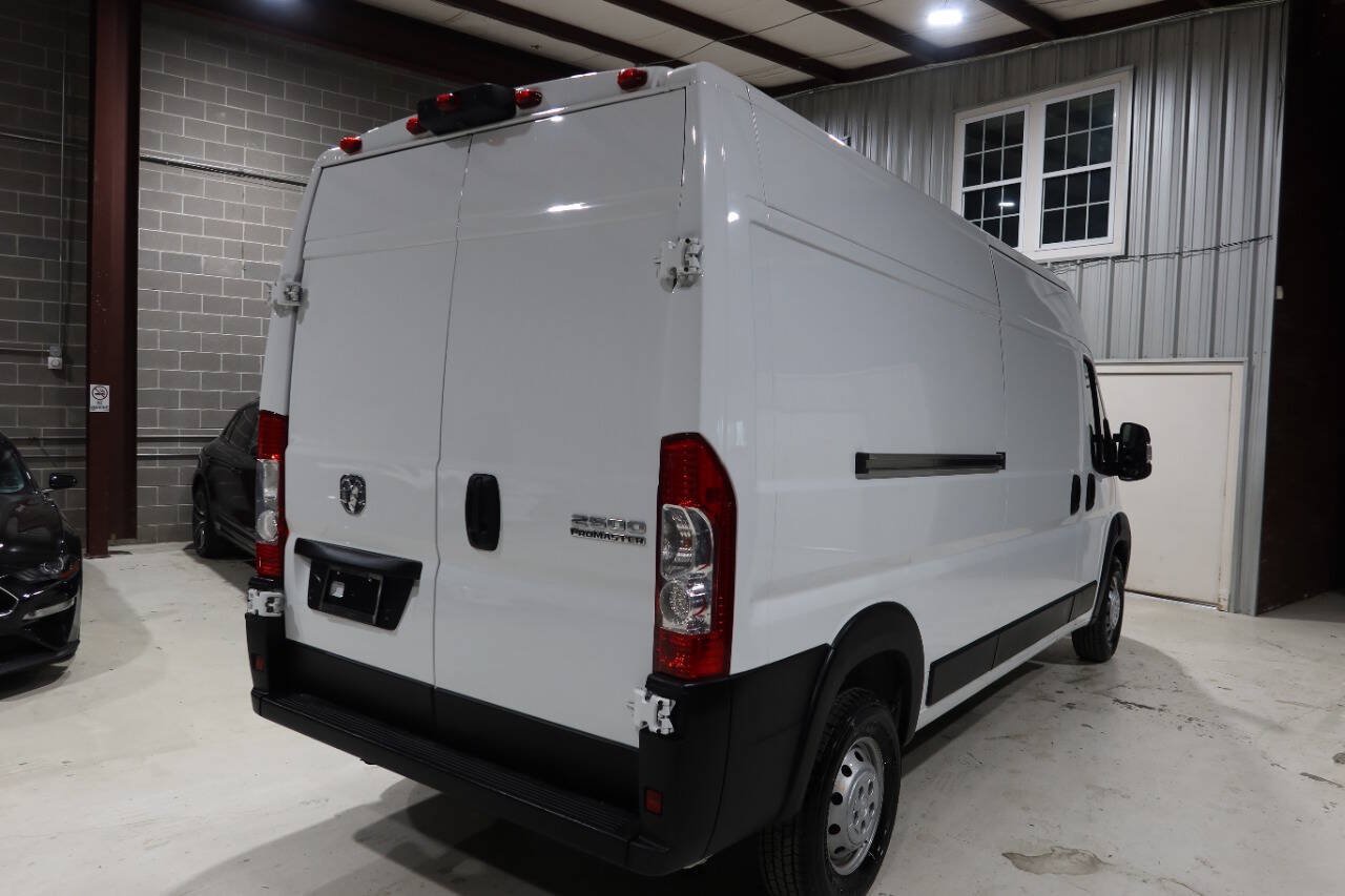 Used 2025 RAM ProMaster 2500 w/ Convenience Group FWD image 5