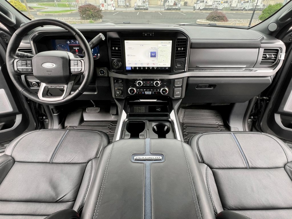 Used 2025 Ford F250 Platinum image 4