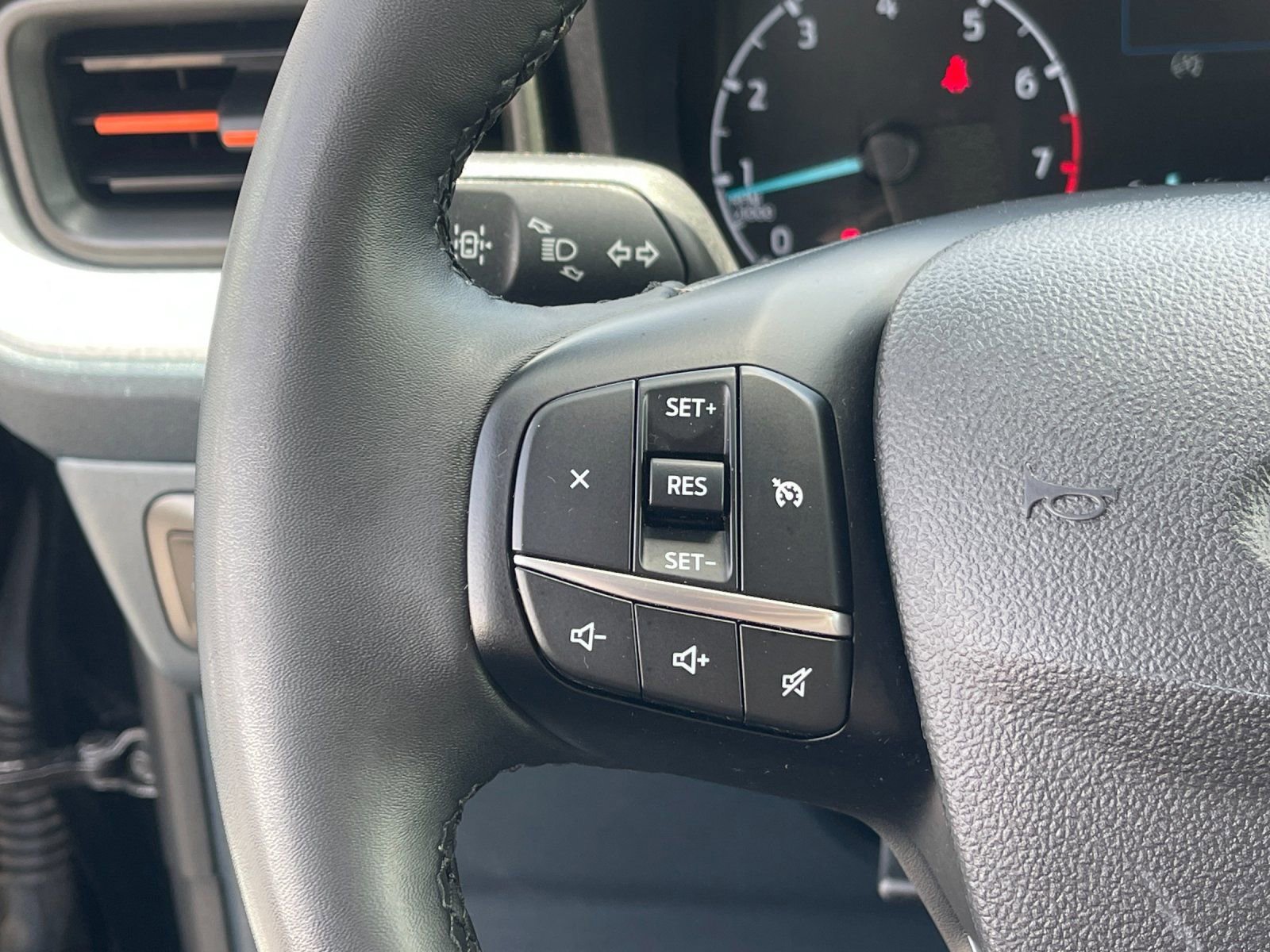 Used 2023 Ford Maverick XLT w/ Equipment Group 300A Standard image 24