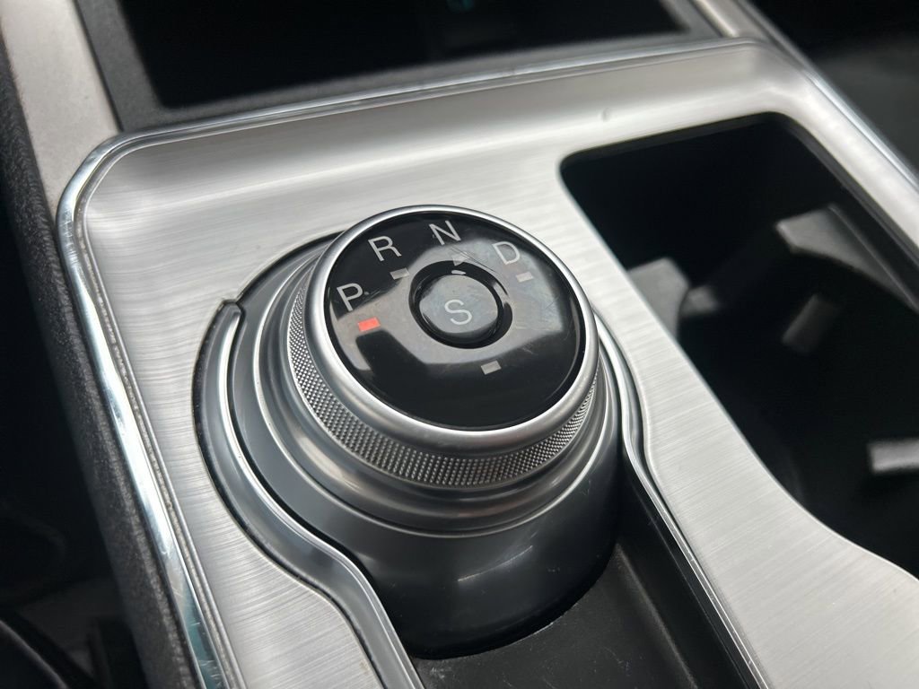 Used 2022 Ford Edge SEL image 25