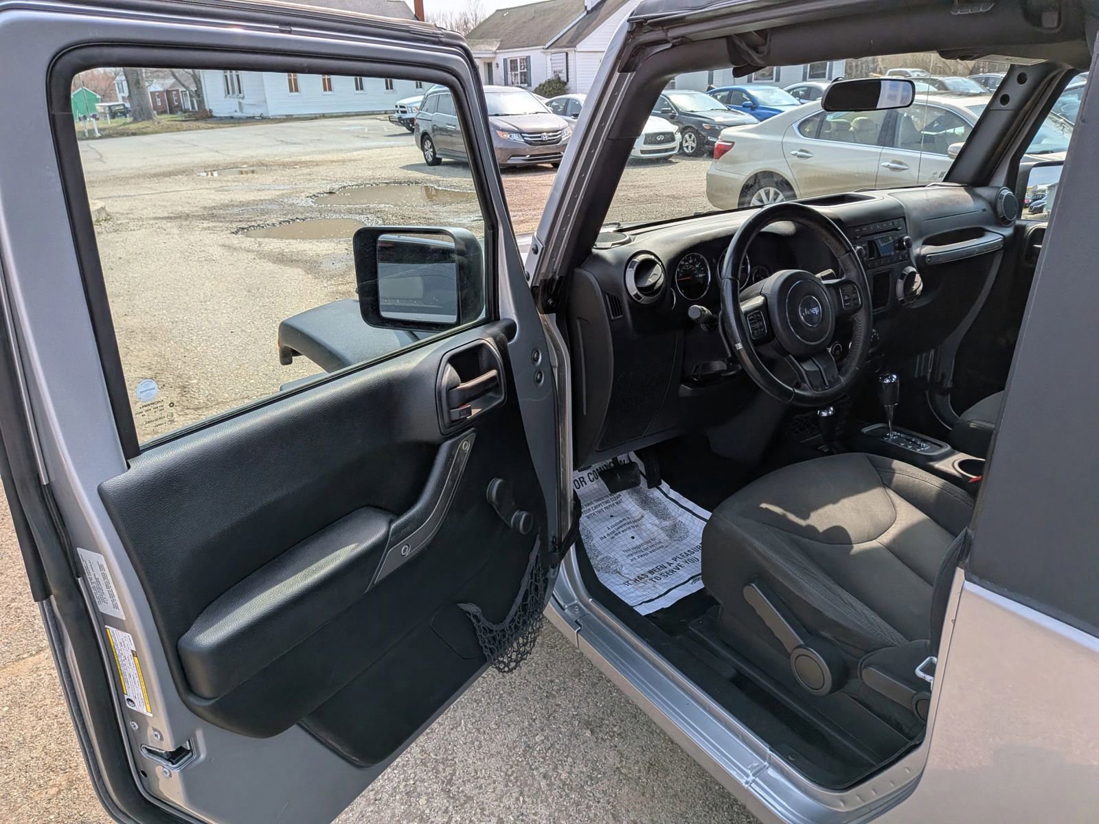 Used 2016 Jeep Wrangler Sport w/ Connectivity Group image 19