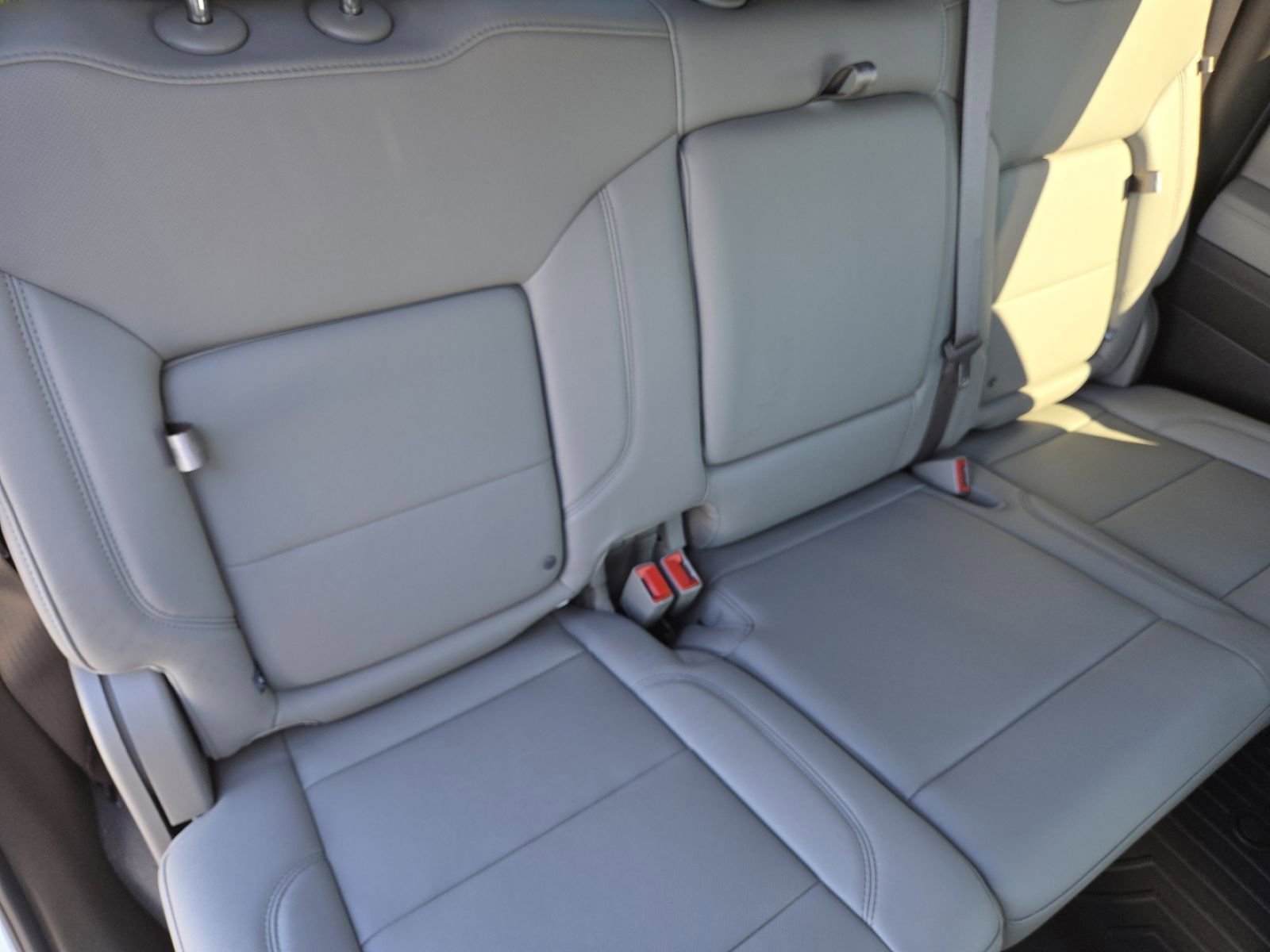 Used 2025 GMC Sierra 1500 SLT w/ SLT Convenience Package AWD/4WD image 25