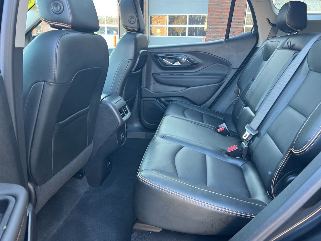 Used 2022 GMC Terrain AT4 w/ Infotainment Package II image 29