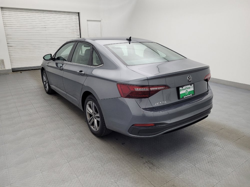 Used 2024 Volkswagen Jetta SE image 5