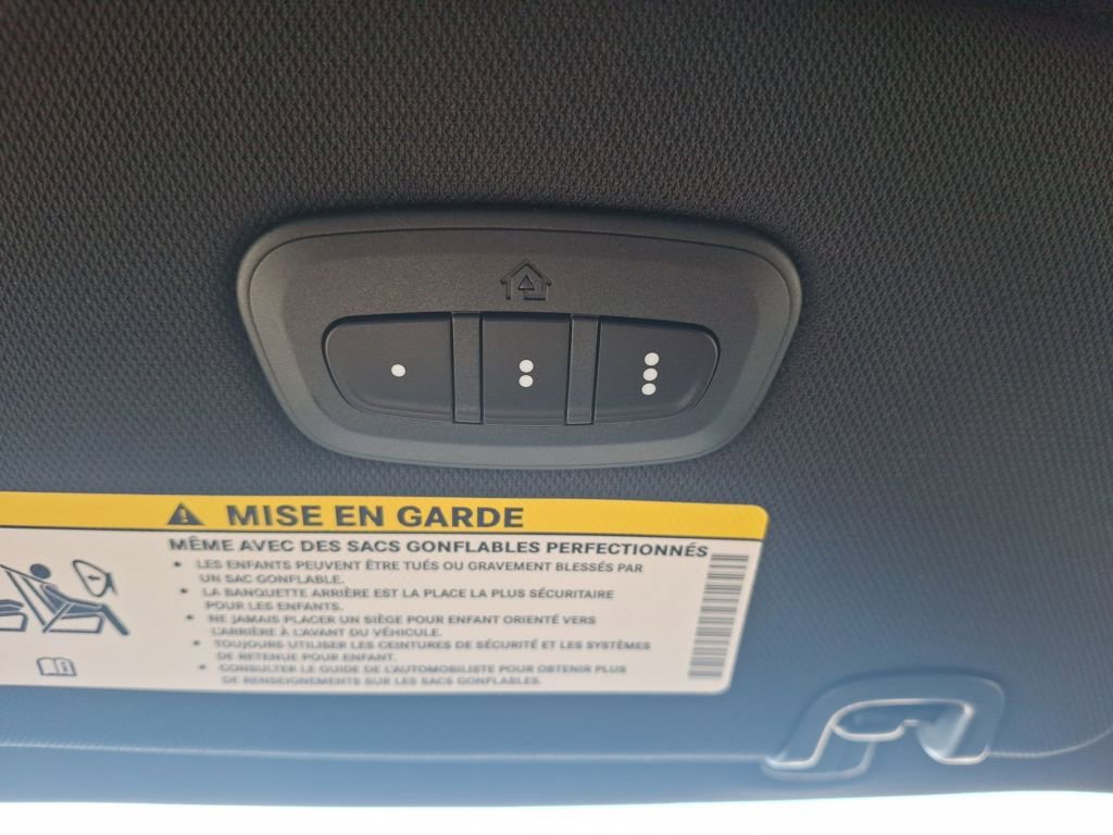 New 2026 Chrysler Pacifica Limited w/ S Appearance Package image 25