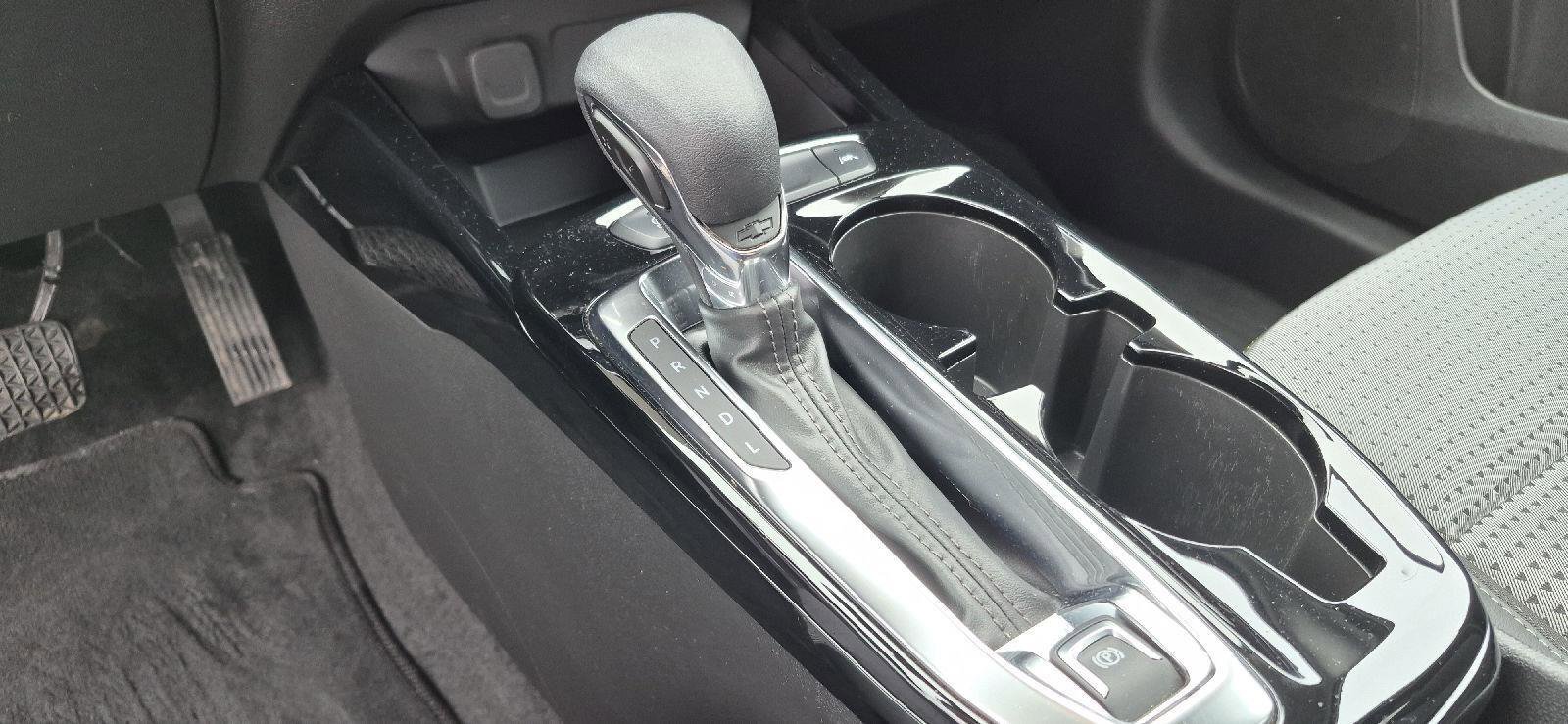 Used 2024 Chevrolet Trax LT w/ Driver Confidence Package image 9