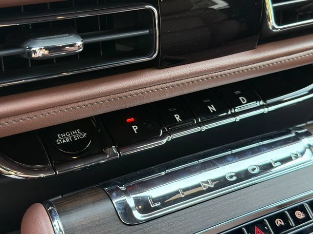 New 2026 Lincoln Aviator Reserve AWD/4WD image 30