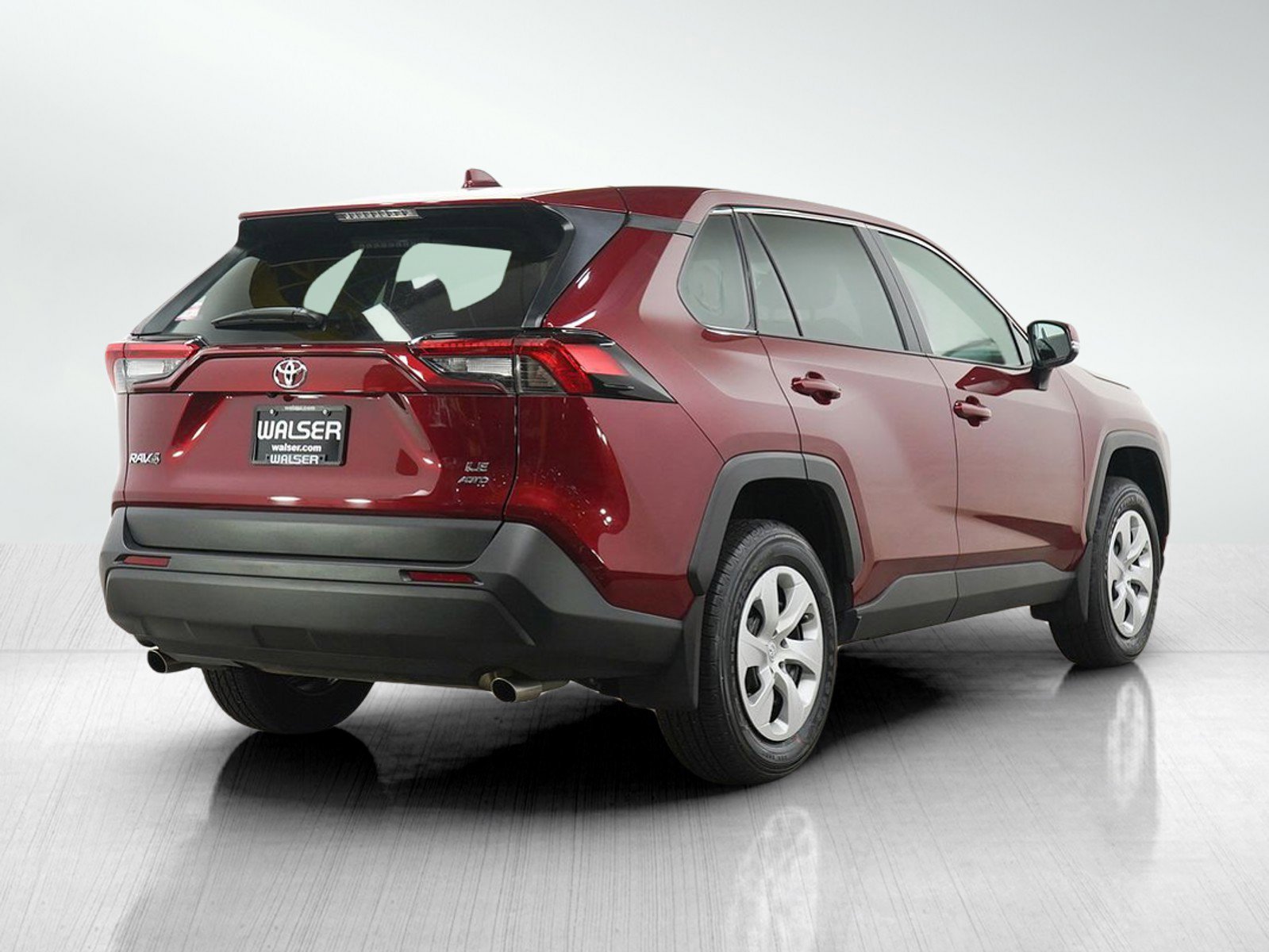 Used 2025 Toyota RAV4 LE AWD/4WD image 5