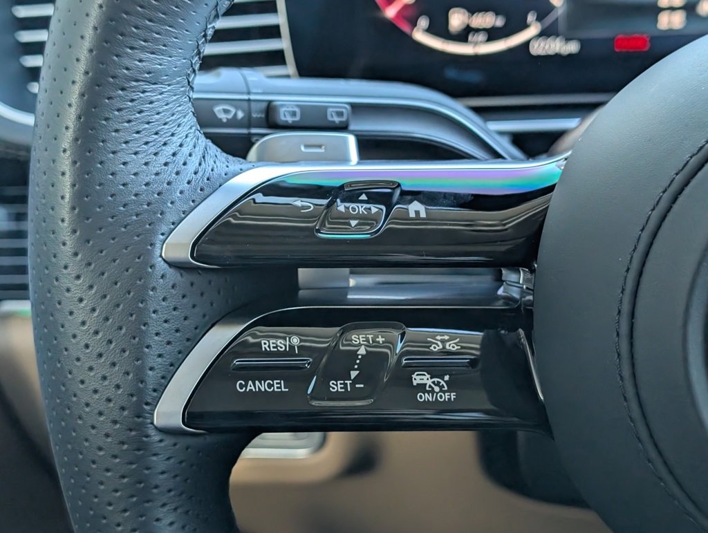 Used 2025 Mercedes-Benz GLS 450 4MATIC image 22