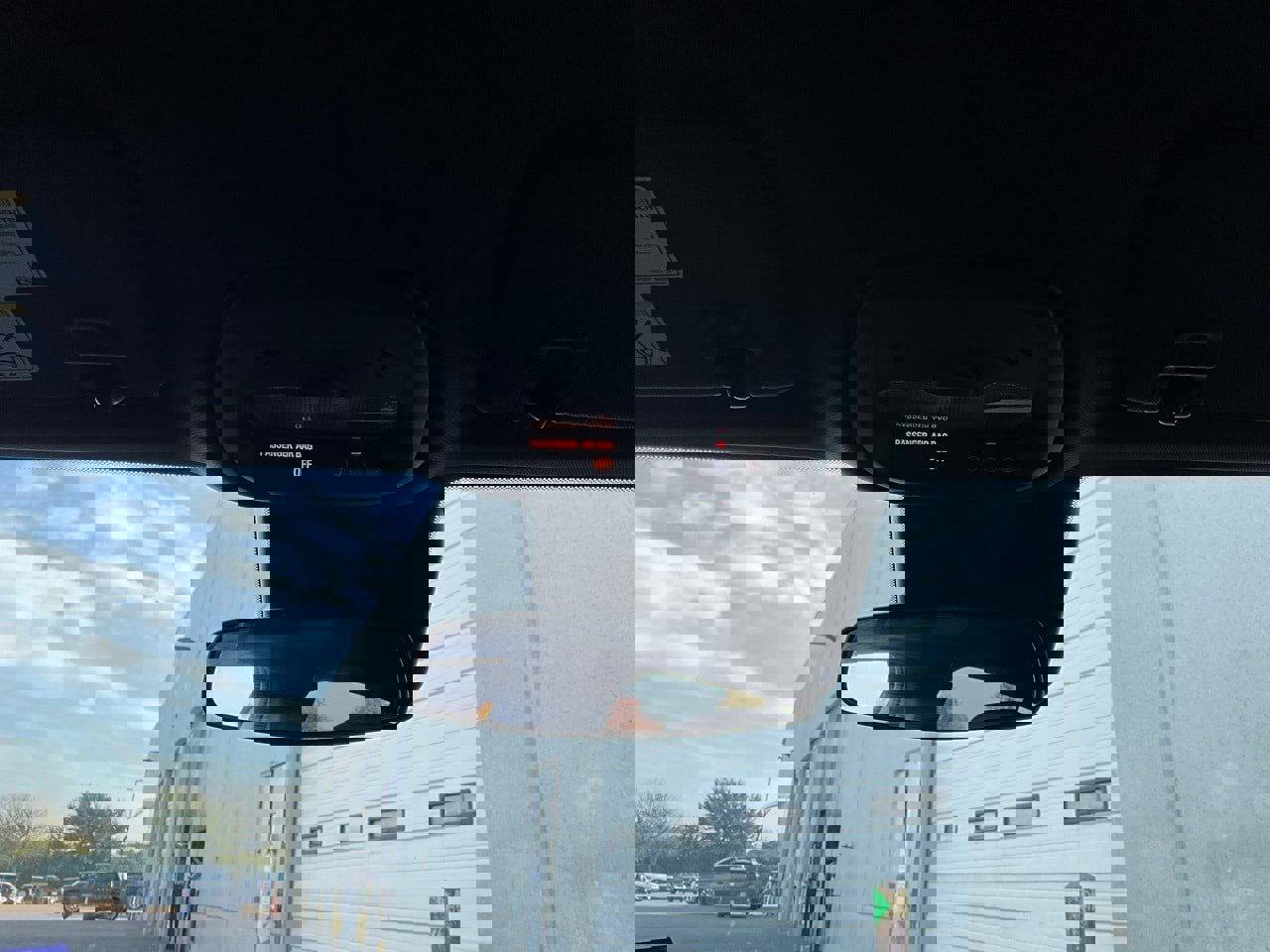 Used 2025 Buick Envista Sport Touring image 14