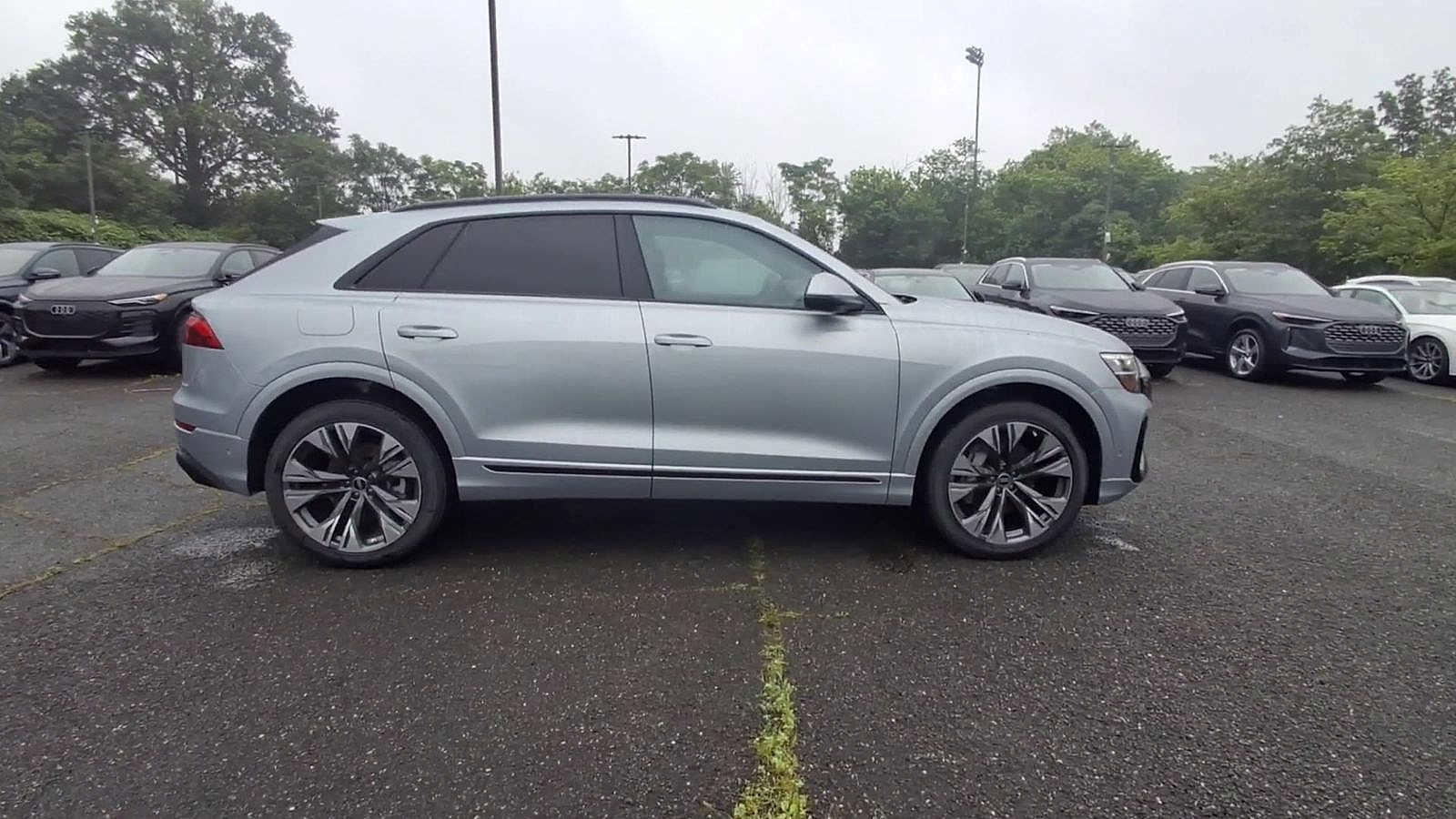 New 2025 Audi Q8 Premium image 9