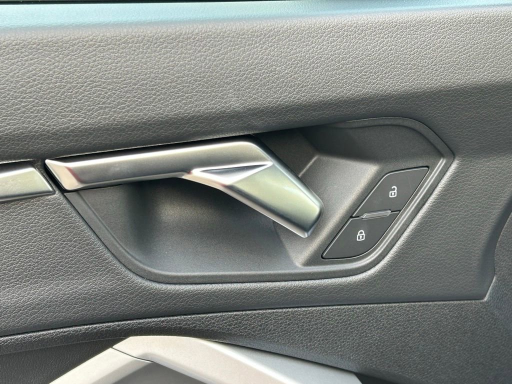 Used 2025 Audi Q3 2.0T Premium w/ Convenience Package image 67