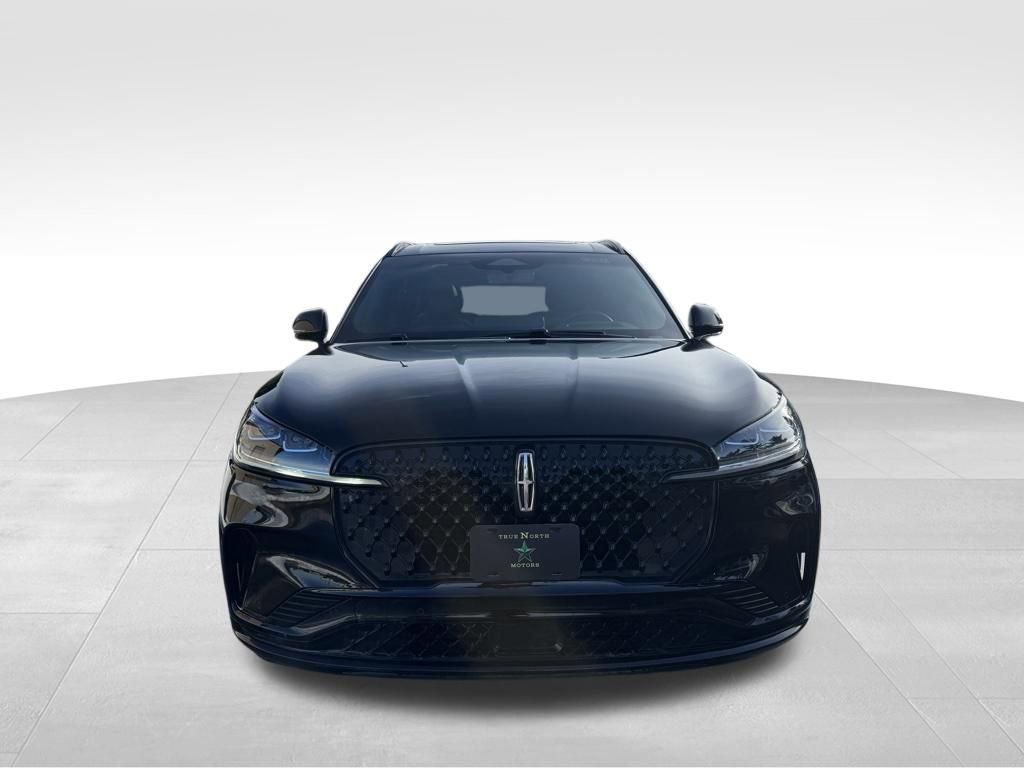 Used 2025 Lincoln Aviator Reserve w/ Jet Appearance Package image 3