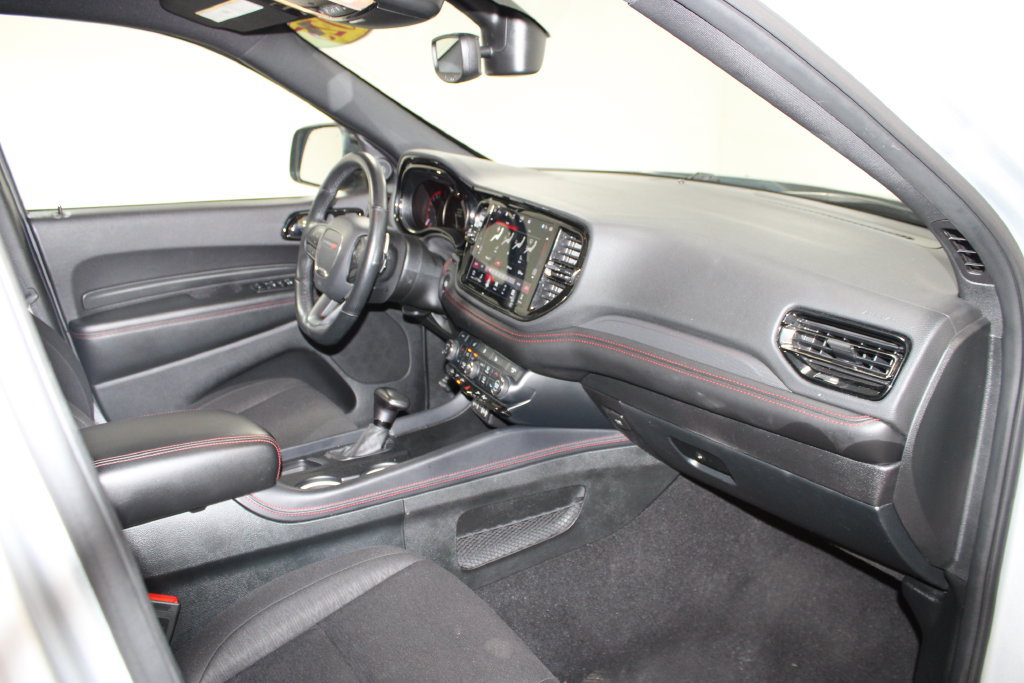 Used 2025 Dodge Durango GT RWD image 28