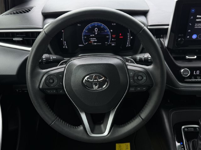 Used 2024 Toyota Corolla XSE FWD image 13