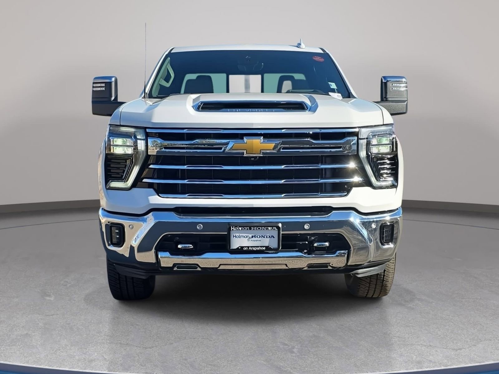 Used 2025 Chevrolet Silverado 2500 LTZ w/ LTZ Convenience Package image 3