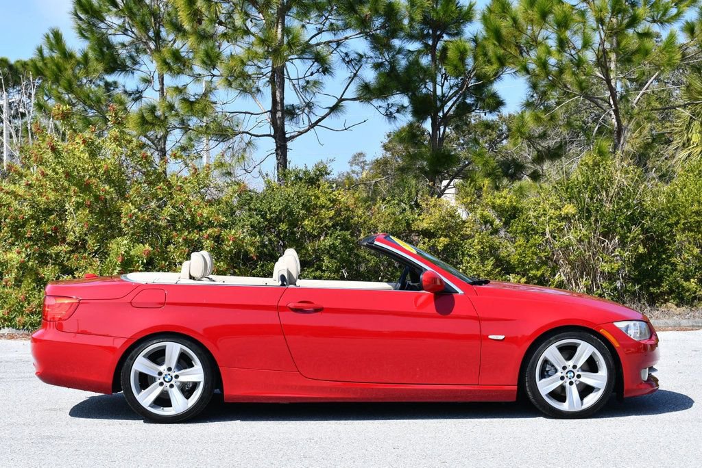Used 2011 BMW 328i Convertible image 41