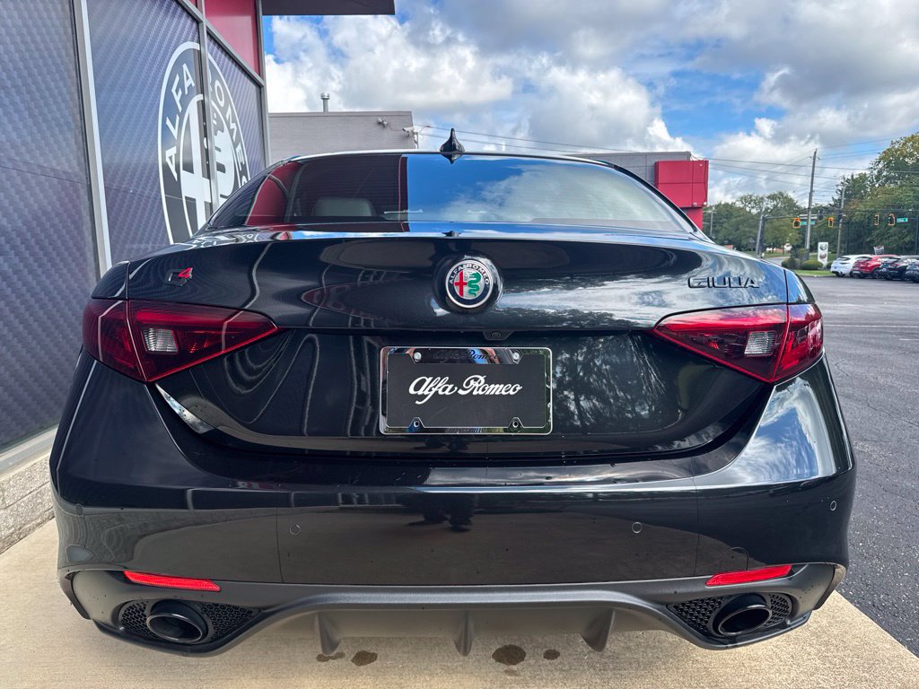Used 2020 Alfa Romeo Giulia Ti Sport AWD/4WD image 10