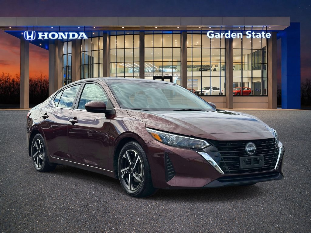 Used 2024 Nissan Sentra SV FWD image 2