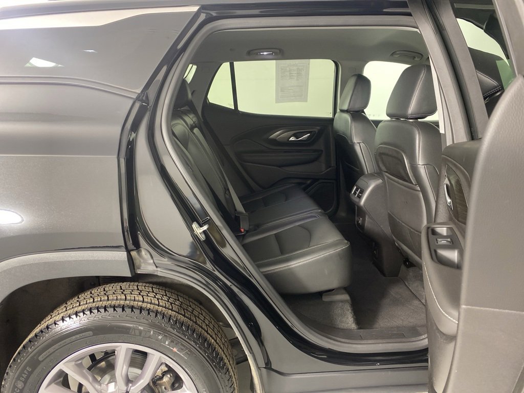 Used 2024 GMC Terrain SLT image 36