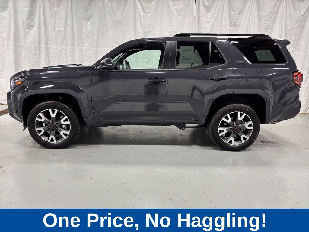 Used 2026 Toyota 4Runner TRD Sport AWD/4WD image 4