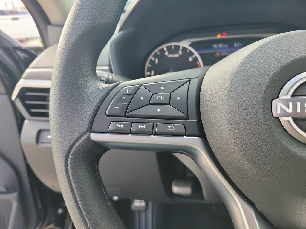 Used 2025 Nissan Altima 2.5 SV w/ SV Special Edition Package image 19