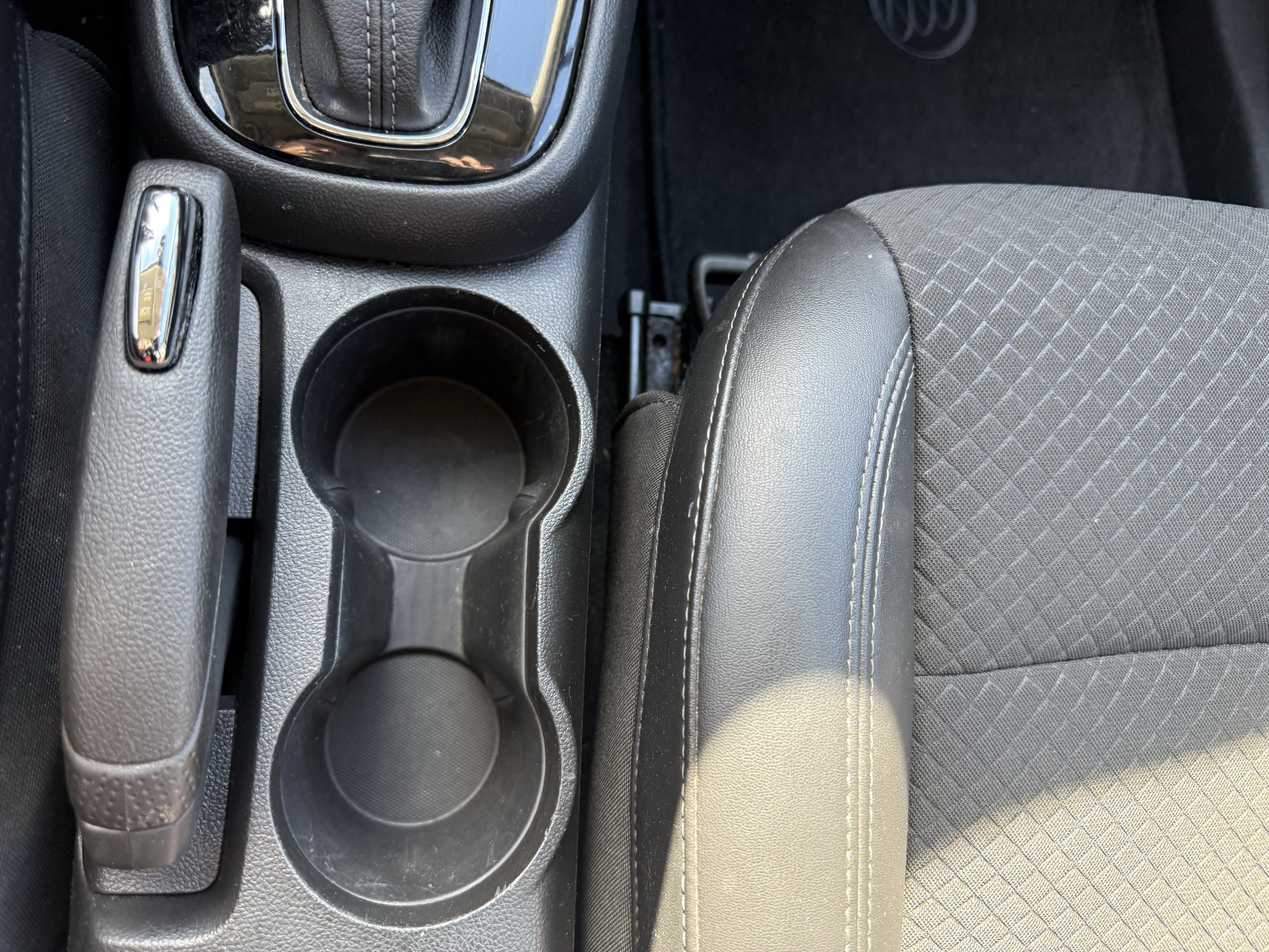 Used 2022 Buick Encore Preferred w/ Safety Package image 32