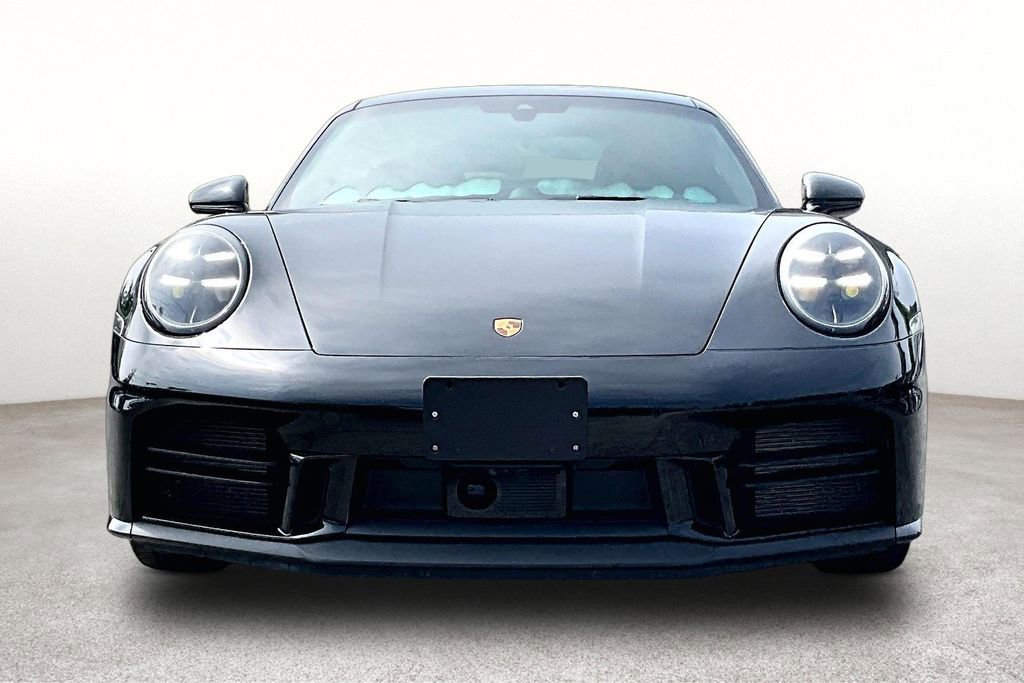 Used 2025 Porsche 911 Carrera RWD image 5