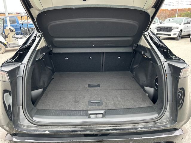 Used 2023 Nissan Ariya AWD image 47
