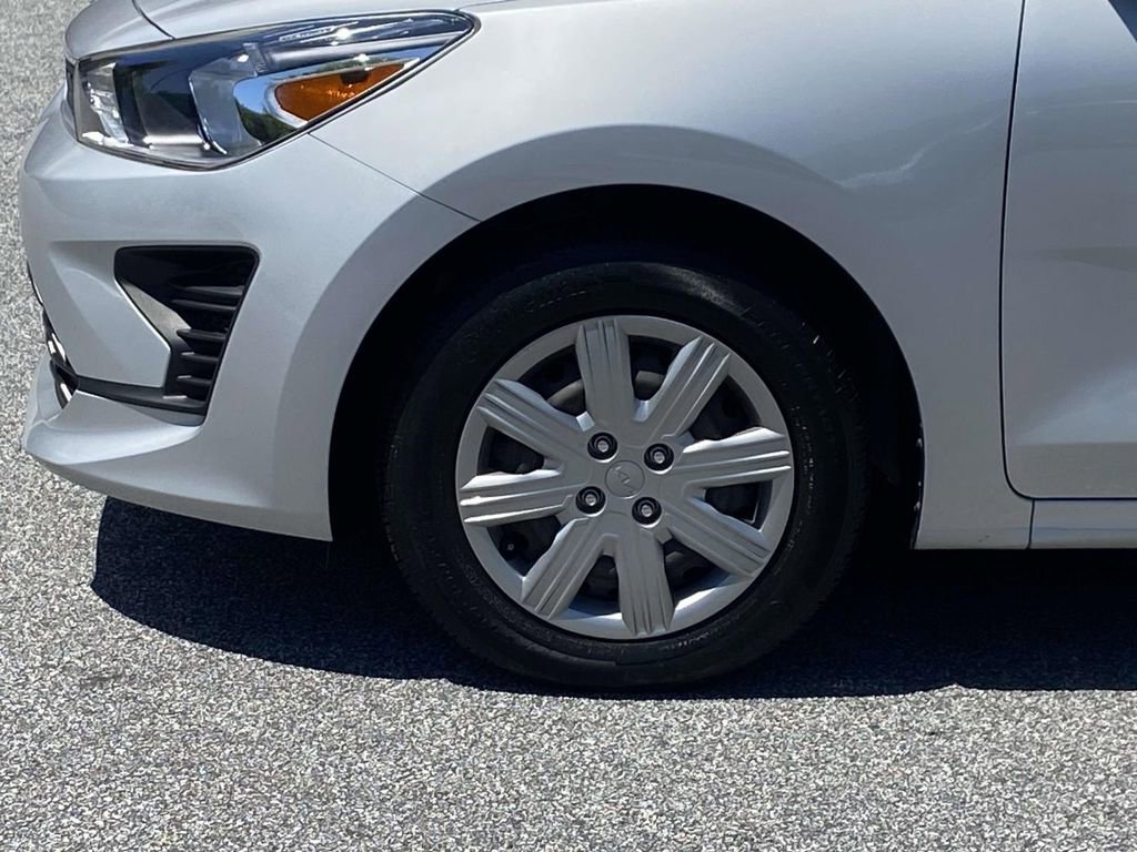 Used 2023 Kia Rio LX FWD image 9