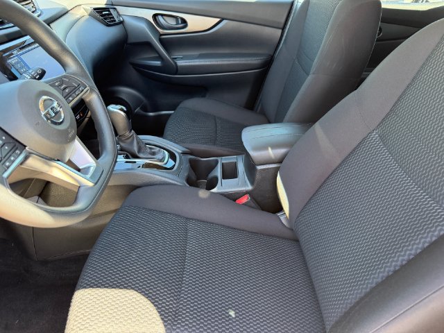 Used 2019 Nissan Rogue Sport S w/ Appearance Package FWD image 6