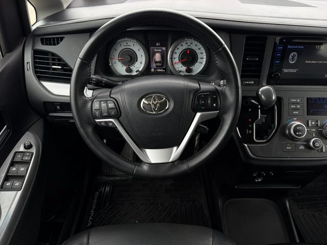 Used 2015 Toyota Sienna SE FWD image 15