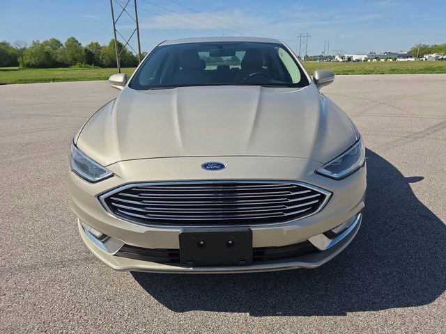 Used 2017 Ford Fusion SE w/ Fusion SE Technology Package FWD image 16