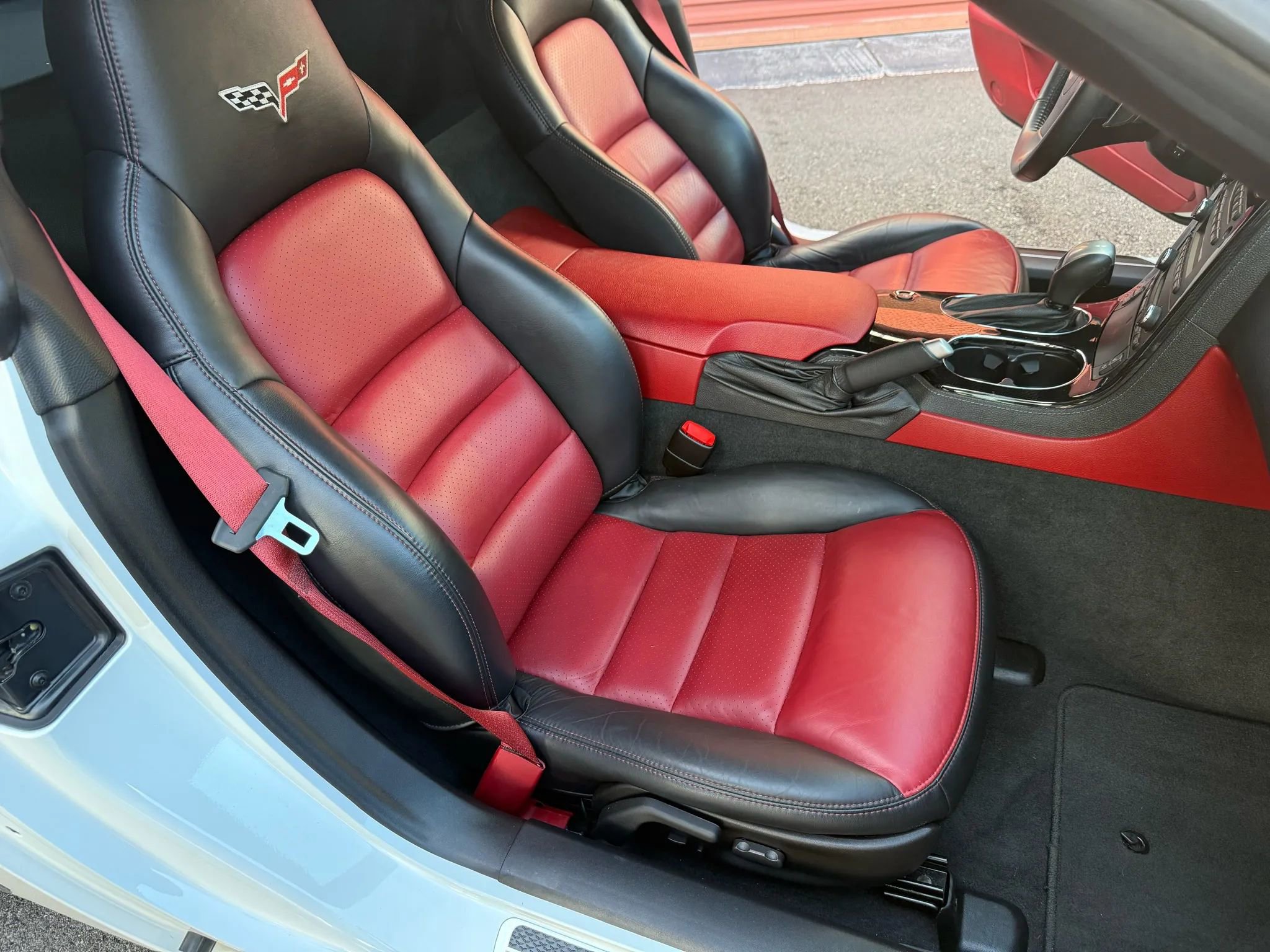 Used 2008 Chevrolet Corvette Coupe w/ Preferred Equipment Group image 17