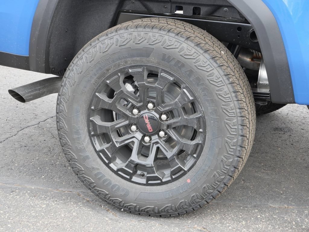 New 2026 GMC Canyon Elevation AWD/4WD image 17