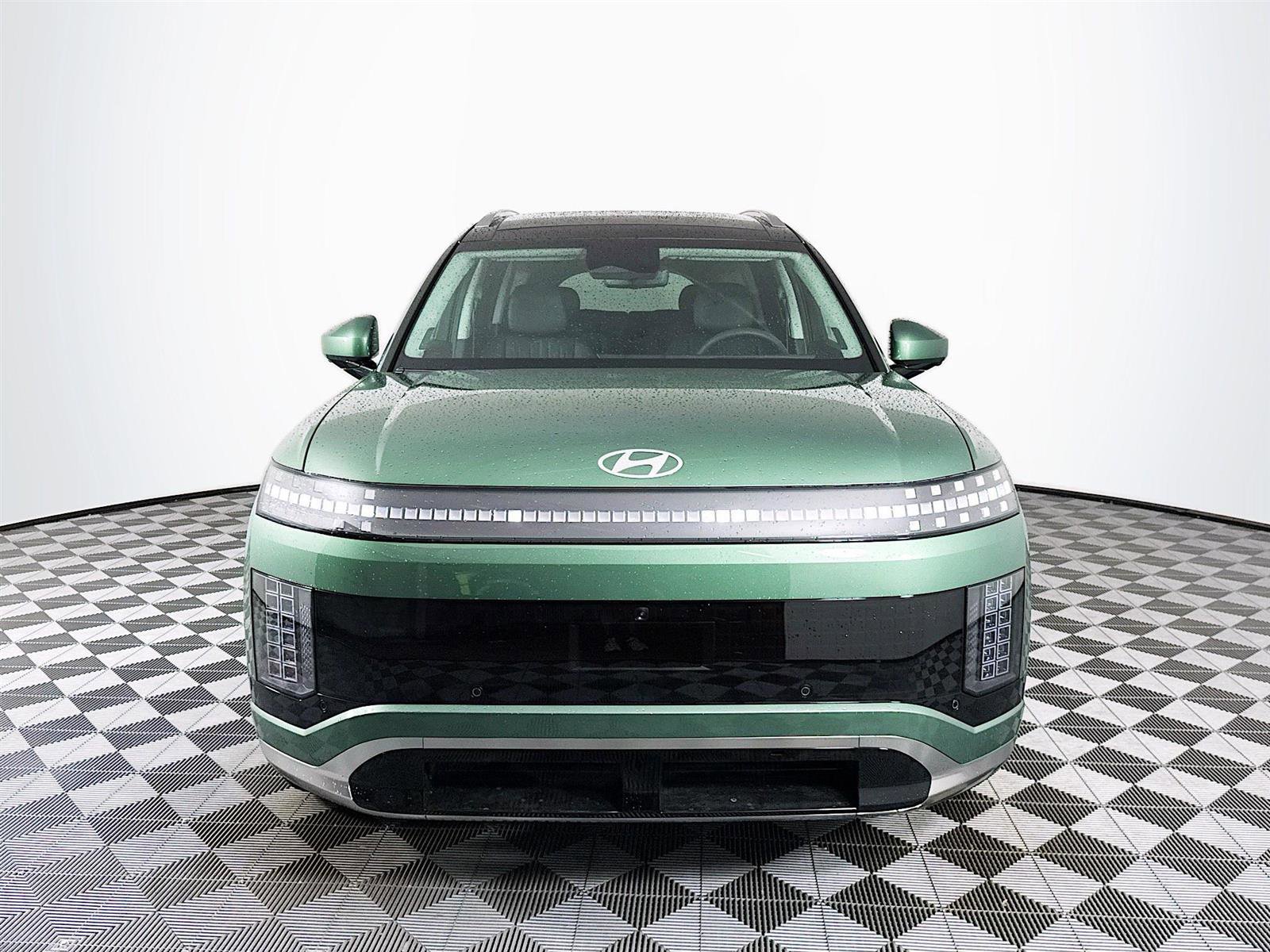 New 2026 Hyundai Ioniq 9 Calligraphy image 2