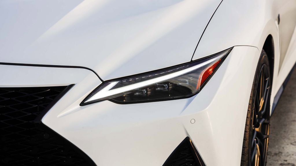 Used 2024 Lexus IS 500 image 5