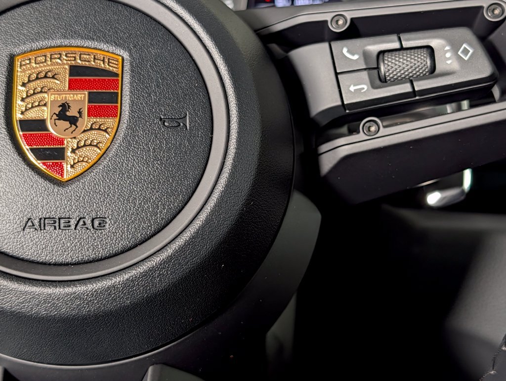 New 2026 Porsche Macan AWD/4WD image 38