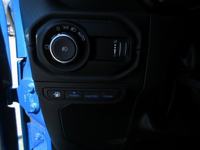 Used 2024 Jeep Wrangler Unlimited Rubicon 4xe image 14
